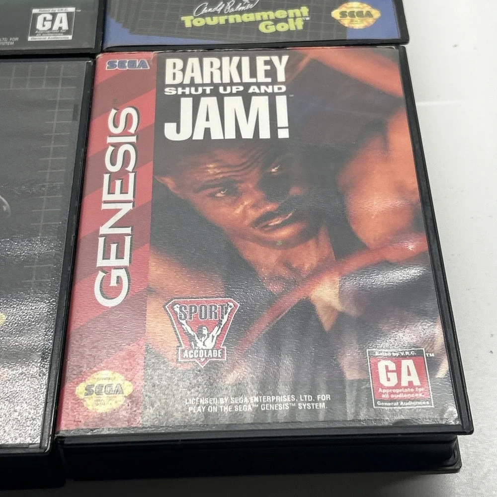 Sega Genesis System Console MK-1631 Bundle - Tested - 2 Controllers/4 Games